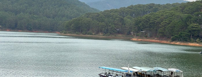 Tuyen Lam Lake is one of Asia.Vietnam.