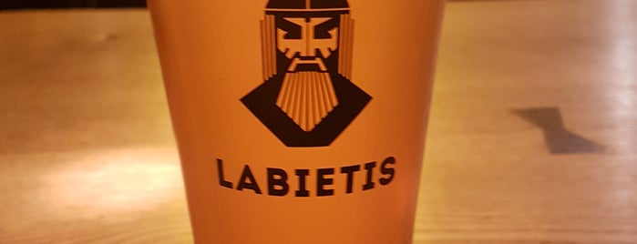 Labietis is one of Lieux qui ont plu à Damon.