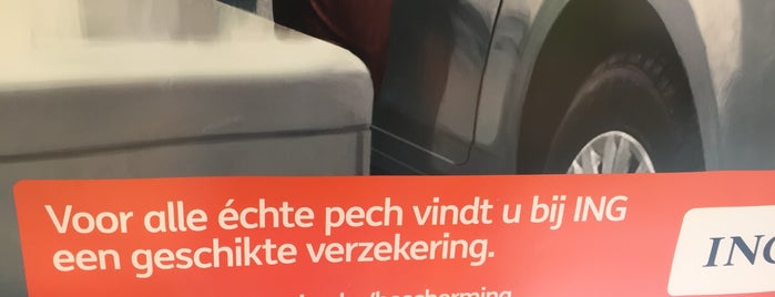 ING is one of สถานที่ที่ Mike ถูกใจ.