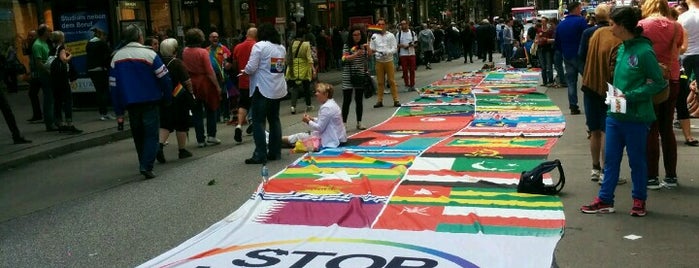 Hamburg Pride is one of Tempat yang Disukai Galina.