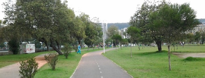 Parque La Carolina is one of Lieux qui ont plu à Antonio Carlos.