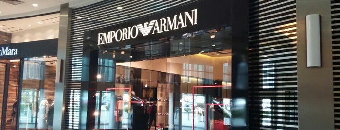 Emporio Armani is one of Tempat yang Disukai Taner.