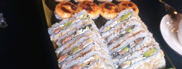 SushiRoom is one of покушать.