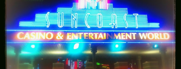 Sun Coast Casino is one of Lugares favoritos de Lars.