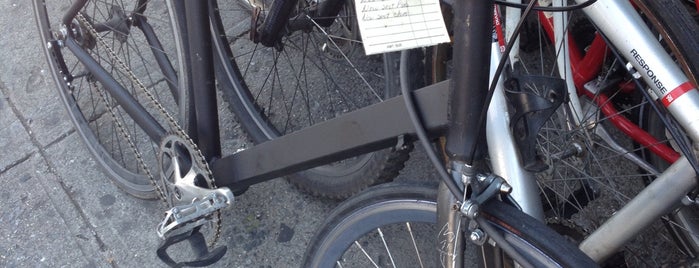 Bushwick Bicycles is one of Annaさんのお気に入りスポット.