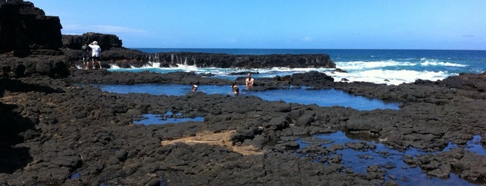 Lava pools is one of Hawaii.