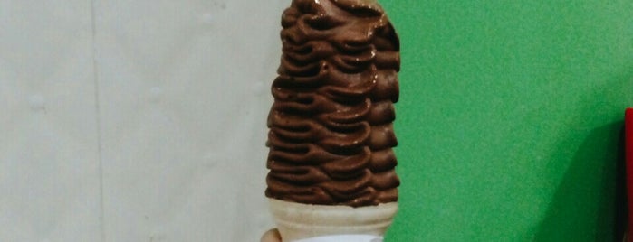 بستنی ایتالیایی |Italian Ice Cream Place is one of Amir Abbas : понравившиеся места.