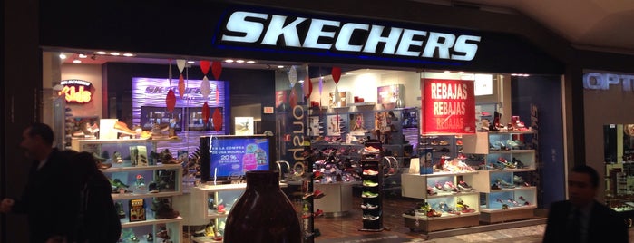 Skechers is one of Locais curtidos por Paulo.