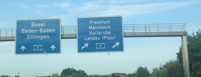 Dreieck Karlsruhe (46) (41) is one of Autobahndreiecke in Deutschland.