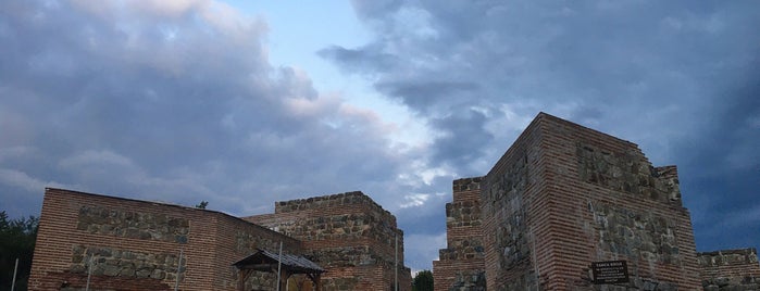 Траянови Врата (Gate of Trajan) is one of Must-visit places in Bulgaria.