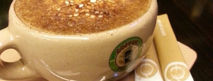 Coffee Toffee is one of สถานที่ที่ mika ถูกใจ.