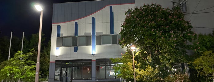 Bank of Yokohama Ice Arena is one of 神奈川.