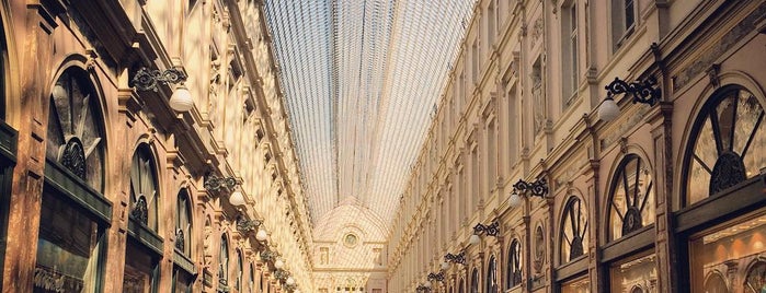 Galería de la Reina is one of Brüssel.