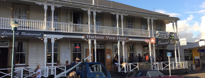 Harbour View Hotel is one of Coffee adiction.