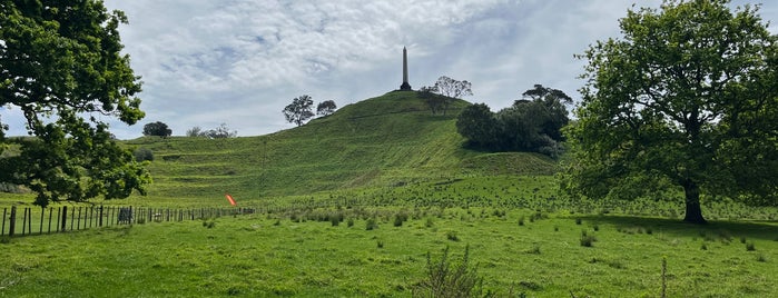 One Tree Hill is one of New Zealand (North Island).