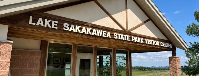 Lake Sakakawea State Park is one of Life Jacket Loaner Sites: West.