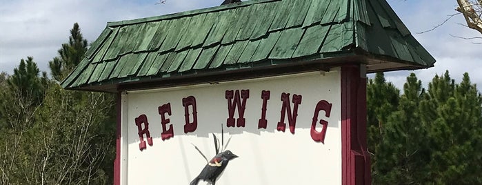Red Wing Restaurant is one of Orland.