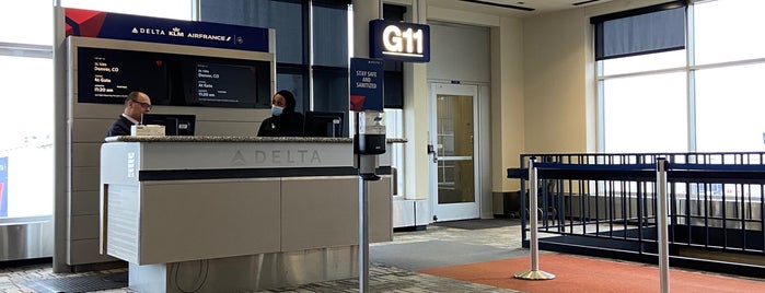 Gate G11 is one of Vakantie november 2011.