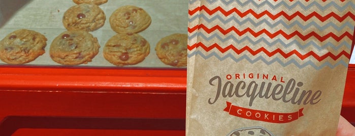 Jacqueline Cookies is one of Istanbul.