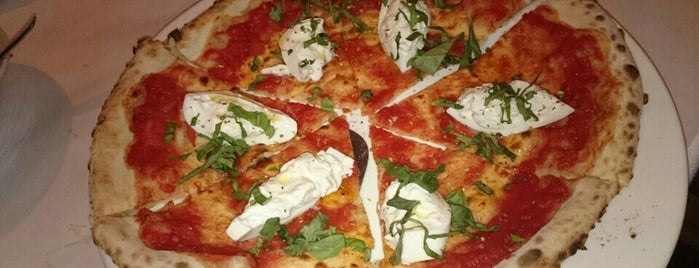 Il Piccolo Verde is one of The 13 Best Places for Pizza in Brentwood, Los Angeles.