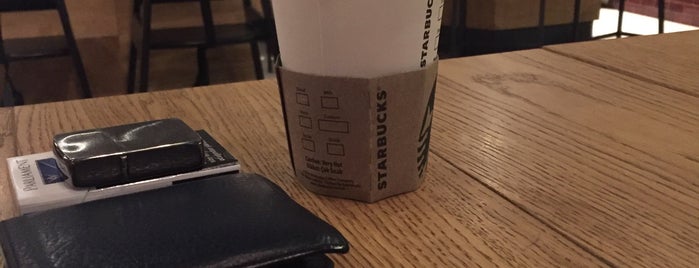 Starbucks is one of Kazım 님이 좋아한 장소.