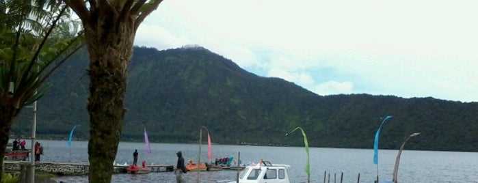 Lake Beratan is one of Denpasar - The Heart of Bali #4sqCities.