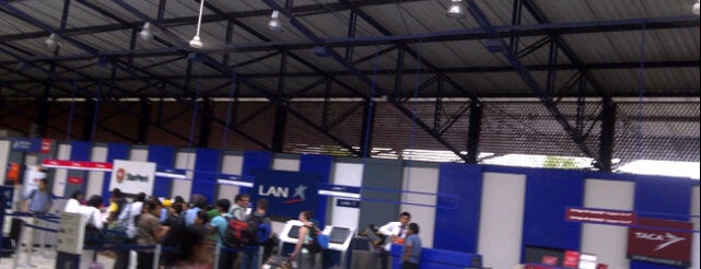 Aeropuerto Internacional Padre Aldamiz (PEM) is one of Locais curtidos por Alan.
