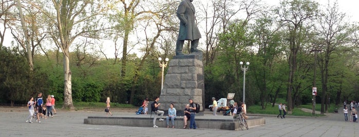 Памятник Тарасу Шевченко / Monument to Taras Shevchenko is one of To see in odessa.