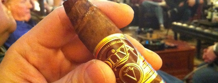 Matador Cigars is one of Locais curtidos por Christopher.