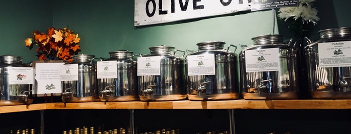 Saratoga Olive Oil Co is one of Burlington.
