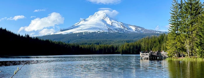 Trillium Lake is one of Oregon Trail.