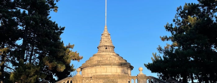 Széchenyi emlékmű ivókút is one of Buda - XI-XII.