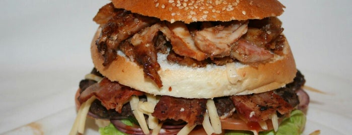 Sza-Sa Burger & Gyros is one of Burgerblog.hu - 2013 legjobb hamburgerei.
