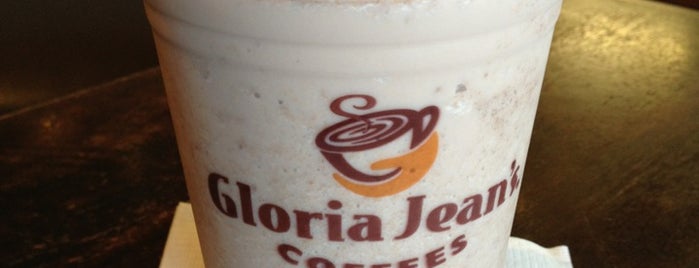 Gloria Jean's Coffees is one of Tempat yang Disukai Nicole.