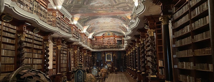 Barokní knihovna is one of Praga.