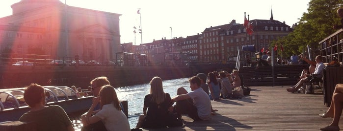 Ved Stranden is one of when i think of home, i think of københavn, part 1.