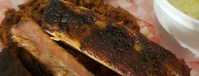 Big Al's Smokehouse BBQ is one of Dallas Restaurants.
