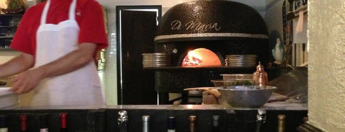 Tufino Pizzeria is one of Lugares favoritos de Andrew.