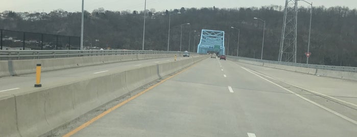 W.D. Mansfield Memorial Bridge is one of Must-visit Bridges in Pittsburgh.