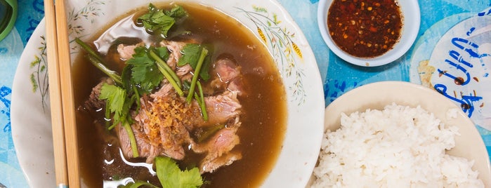 เซี้ย เกาเหลาเนื้อไร้เทียมทาน is one of And Bangkok.