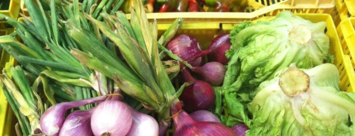 Mercado al aire libre is one of Mercados.