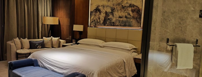 Sheraton Zhuhai Hotel is one of China.