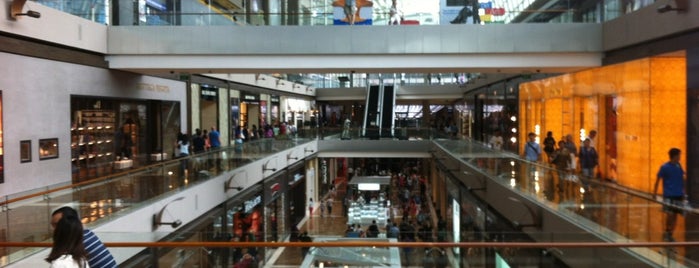 The Shoppes at Marina Bay Sands is one of Singapore with Cyn.