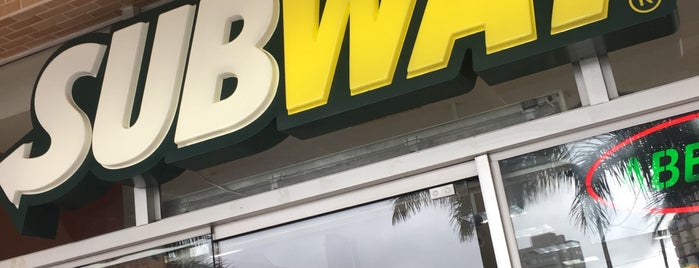 Subway is one of Restaurantes Fast Food.
