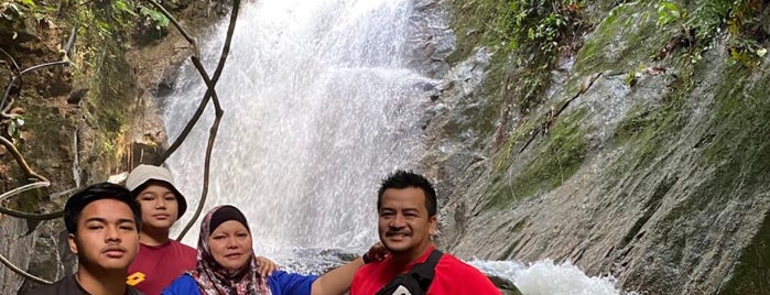 Ulu Geruntum Waterfall is one of GoPeng Ipoh.