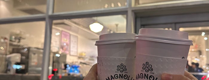 Magnolia Bakery is one of NYC SWEET & ☕️.