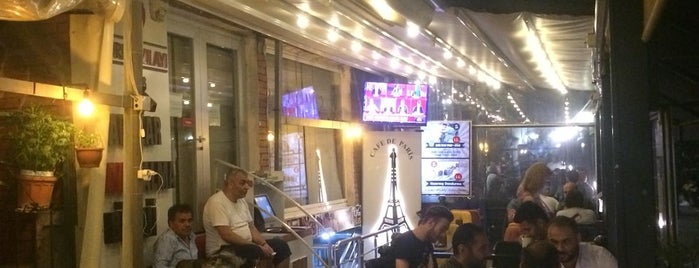 Café De Paris is one of Gul'un Beğendiği Mekanlar.