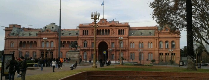 Plaza de Mayo is one of Argentina Tur.