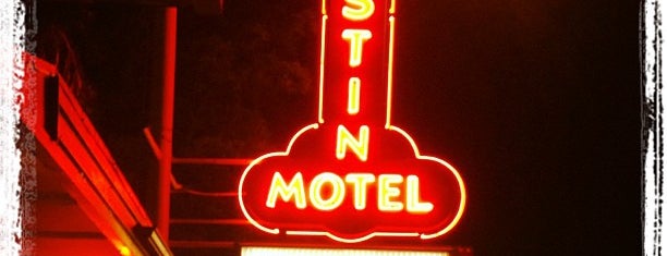 Austin Motel is one of 100% Austin Chronicle Badge.
