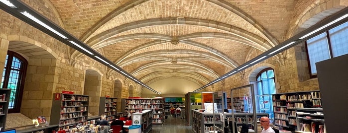 Biblioteca Sant Pau-Santa Creu is one of Bibliotecas con WIFI en Barcelona.